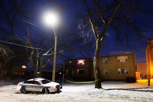 JOHN WOODS / WINNIPEG FREE PRESS
Police sit outside another officer involved shooting at 481 Charles Tuesday, December 12, 2017. The Independent Investigations Unit of Manitoba is involved in the case.