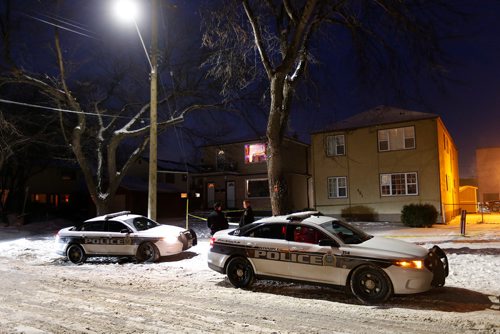 JOHN WOODS / WINNIPEG FREE PRESS
Police sit outside another officer involved shooting at 481 Charles Tuesday, December 12, 2017. The Independent Investigations Unit of Manitoba is involved in the case.