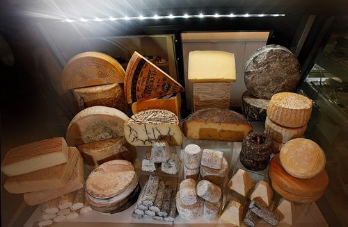 PHIL HOSSACK / WINNIPEG FREE PRESS  - INTERSECTION - A display case at  "Cheesemongers" on Corydon. Dave Sanderson story.   - Dec 13,2017