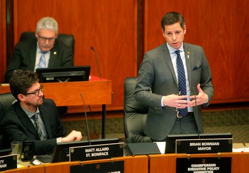 BORIS MINKEVICH / WINNIPEG FREE PRESS
Photos from City Hall today where taxi cab drivers came to see the vote on allowing Uber in Winnipeg. From left, Matt Allard and Mayor Brian Bowman. ALDO SANTIN STORY Dec. 13, 2017