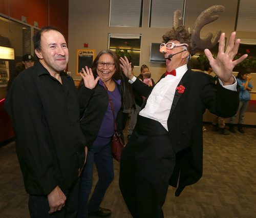 JASON HALSTEAD / WINNIPEG FREE PRESS

Event emcee Al Simmons (right) has some fun with Abe Thompson and Janet Gauthier at the West End Cultural Centre's annual holiday dinner and concert on Dec. 6, 2017. (See Social Page)