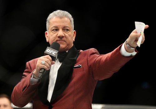 TREVOR HAGAN / WINNIPEG FREE PRESS
Ring announcer Bruce Buffer introduces the first fighters at UFC on Fox 26 at Bell MTS Place, Saturday, December 16, 2017.