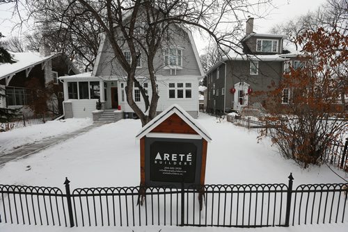 JOHN WOODS / WINNIPEG FREE PRESS
A Cresentwood home at 221 Yale Avenue that Arete Builders has/is worked/working Monday, December 18, 2017. Renovation company Arete Builders and their homeowner clients have been receiving harassing emails and threats since they started doing renovations in Crescentwood. The builders at Arete try to update old homes rather than tearing down and rebuilding them completely, but some Crescentwood residents don't want any change at all.