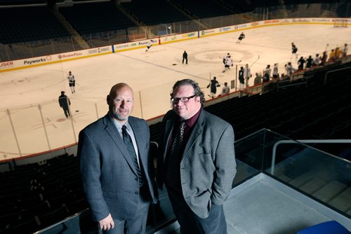 WAYNE GLOWACKI / WINNIPEG FREE PRESS

Winnipeg Free Press Sports writers Jason Bell,left, and Mike McIntyre in Bell MTS Place.  Dec. 21  2017