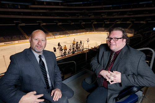 WAYNE GLOWACKI / WINNIPEG FREE PRESS

Winnipeg Free Press Sports writers Jason Bell,left, and Mike McIntyre in Bell MTS Place.  Dec. 21  2017