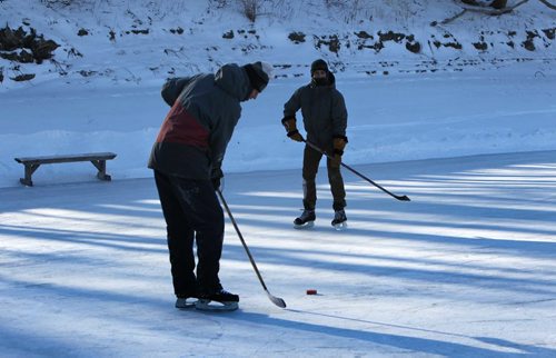 RUTH BONNEVILLE / WINNIPEG FREE PRESS

Daniel Dupont (left,, facing camera) enjoys playing hockey with his friend Chase Harrisman on the River Trail at the Forks Tuesday.  

See extreme cold,  weather story.  


Dec 26, 2017
