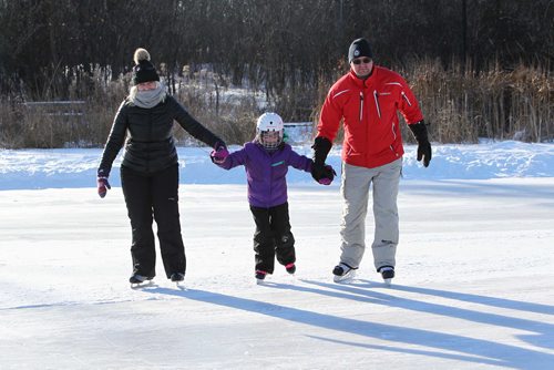 RUTH BONNEVILLE / WINNIPEG FREE PRESS

Siena Liba (7yrs) holds her parents, Chris and Carolyn's hand as they skate together on the Assiniboine Park Duck Pond Tuesday morning.  
See extreme cold,  weather story.  


Dec 26, 2017
