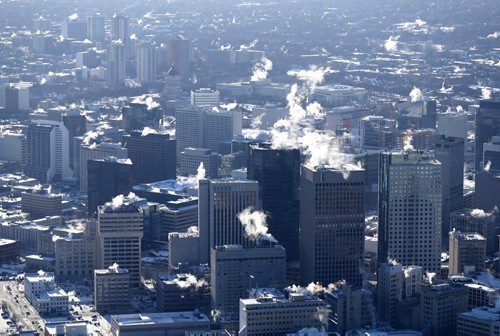 TREVOR HAGAN / WINNIPEG FREE PRESS
Downtown Winnipeg, looking from the north, Wednesday, December 27, 2017.