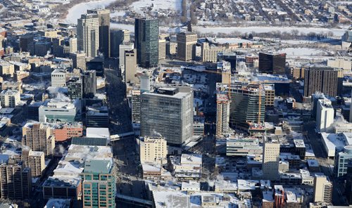 TREVOR HAGAN / WINNIPEG FREE PRESS
Downtown featuring True North Square, Wednesday, December 27, 2017.