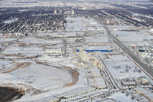 TREVOR HAGAN / WINNIPEG FREE PRESS
Aerial photographs of the Kapyong Barracks area, top, located between River Heights and Tuxedo, Wednesday, December 27, 2017.