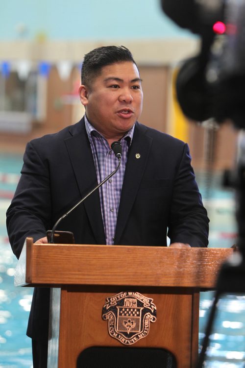RUTH BONNEVILLE / WINNIPEG FREE PRESS

City of Winnipeg holds presser on their new pilot program to provide school-aged children basic swim and water safety skills at  presser held next to pool at Cindy Klassen Recreation Complex Wednesday.  
City Councillor Mike Pagtakhan, speaks at podium at news conference.  


Jan 03, 2018
