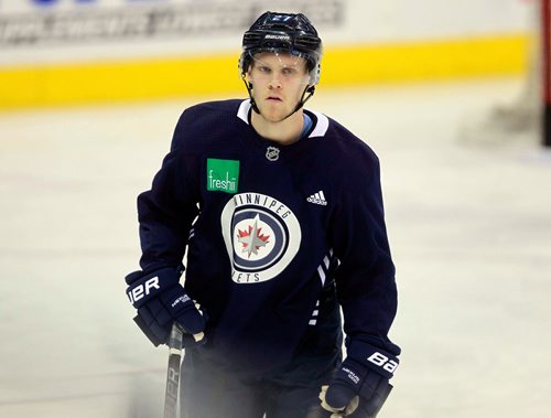 BORIS MINKEVICH / WINNIPEG FREE PRESS
Winnipeg Jets practice at Bell MTS Place. Nikolaj Ehlers was one of the few players on the ice for a short time. Mike McIntyre story. January 8, 2018