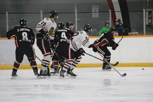 Canstar Community News Jan, 3, 2017 - The Raiders Jr. Hockey Club played the Charleswood Hawks at Eric Coy Arena and lost 3-2. (LIGIA BRAIDOTTI/CANSTAR COMMUNITY NEWS/TIMES)