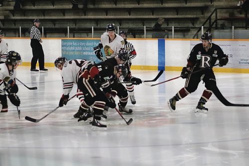 Canstar Community News Jan, 3, 2017 - The Raiders Jr. Hockey Club played the Charleswood Hawks at Eric Coy Arena and lost 3-2. (LIGIA BRAIDOTTI/CANSTAR COMMUNITY NEWS/TIMES)