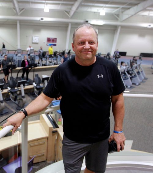 BORIS MINKEVICH / WINNIPEG FREE PRESS
Story on Richard White. He suffered a heart attack at age 50 and now goes the Reh-Fit Centre almost every day. He's part of a larger subculture there of non-gym-rat folks who go at six am several days a week. Photo taken at the Reh-Fit Centre. Joel Schlesinger story. January 9, 2018