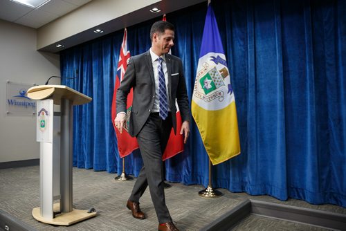 MIKE DEAL / WINNIPEG FREE PRESS
Mayor Brian Bowman during a press conference held after the EPC meeting at Winnipeg City Hall on Wednesday.
180117 - Wednesday, January 17, 2018.