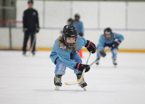 RUTH BONNEVILLE / WINNIPEG FREE PRESS

Kids from Donwood Elementary School,  grades 2-3, skate at practice on ice at Gateway Recreation Centre as part of the Winnipeg Jets Hockey Academy, a program of the True North Youth Foundation Monday. 
Standup photo 
Jan 19, 2018
