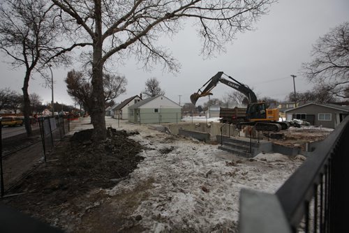 RUTH BONNEVILLE / WINNIPEG FREE PRESS


A PMQ (private military quarters) home owned by National Defence on Kenaston Blvd. (south of Corydon, west side) is being torn down by wrecking crew.

See Kevin Rollason's story.  

Jan 23, 2018
