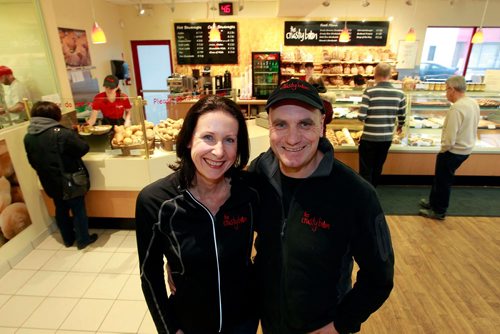 BORIS MINKEVICH / WINNIPEG FREE PRESS
Crusty Bun at 1026 St. Mary's Road is featured in an upcoming Sunday This City feature. From left, Frieda Brandt and partner Andreas (Andi) Ingenfeld were interviewed in story. Crusty Bun, a European-style bakery & breakfast/lunch nook that opened 9 years ago recently opened a 2nd location on Headmaster Row. Dave Sanderson story. January 26, 2018