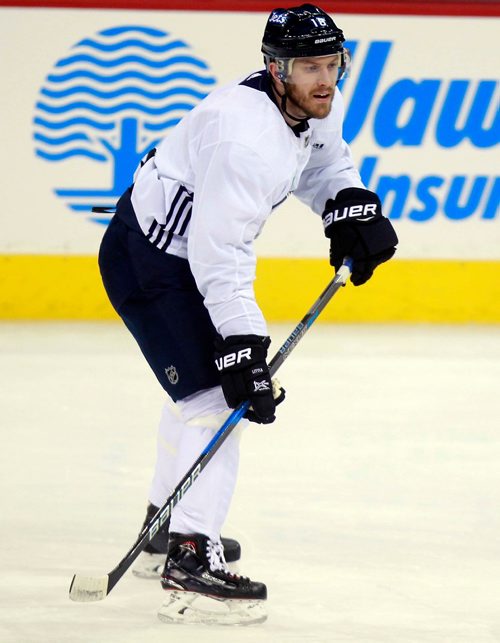 BORIS MINKEVICH / WINNIPEG FREE PRESS
Winnipeg Jets practice at Bell MTS Place. #18 Bryan Little. MIKE MCINTYRE STORY January 29, 2018