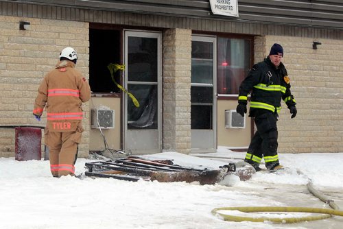 BORIS MINKEVICH / WINNIPEG FREE PRESS
A fire broke out in a hotel/suite in the same building as Lipstixx Experience on Logan and Arlington. Fire investigators on scene. No other info. STANDUP PHOTO January 30, 2018