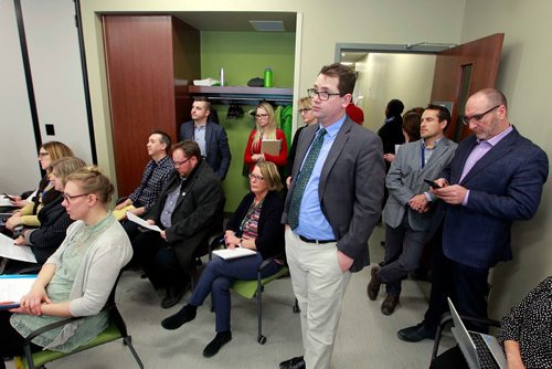 BORIS MINKEVICH / WINNIPEG FREE PRESS
Centre for Healthcare Innovation & Winnipeg Regional Health Authority present an Evaluation Update: Phase 1, Healing our Health System at George & Fe Yee Centre,
Room 474, 753 McDermot Ave.  A lot of people came to hear the review. LARRY KUSCH STORY. January 31, 2018