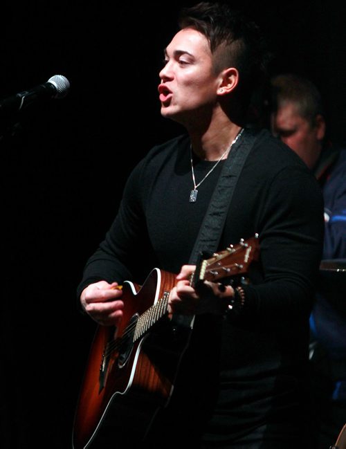 BORIS MINKEVICH / WINNIPEG FREE PRESS
True North Youth Foundation hosted it's inaugural P11 Mental Wellness Summit at the Burton Cummings Theatre today. Musician Garrett Neiles gave a message and played a song for the crowd at the event. RANDY TURNER STORY. January 31, 2018