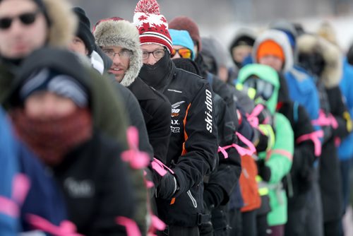 TREVOR HAGAN / WINNIPEG FREE PRESS
Skaters turned up at The Forks for a Guinness World Record attempt for the longest line of ice skaters, Sunday, February 4, 2018.