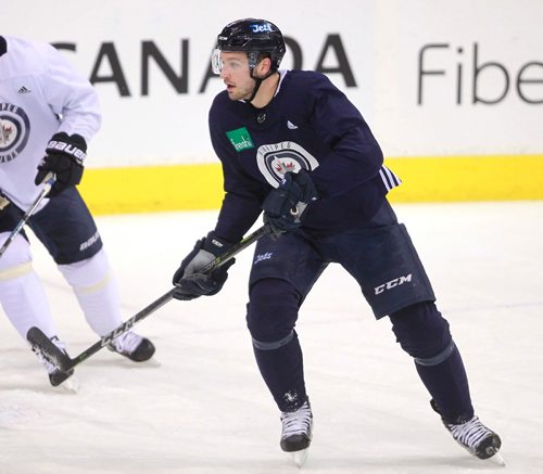 BORIS MINKEVICH / WINNIPEG FREE PRESS
Winnipeg Jets practice at MTS Bell Place. #3 Tucker Poolman wearing a blue jersey. He is normally defence but playing forward. MIKE MCINTYRE STORY Feb. 5, 2018