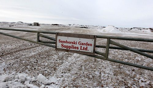 BORIS MINKEVICH / WINNIPEG FREE PRESS
The RM of MacDonald obtained a warrant to seize all of the equipment from Samborski Environmental at 1515 Brady Rd. This is all that is left  Feb. 6, 2018