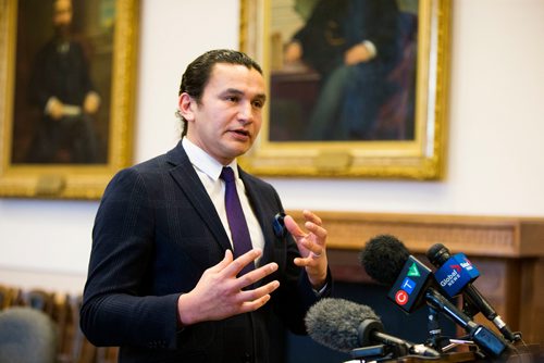 MIKAELA MACKENZIE / WINNIPEG FREE PRESS
NDP leader Wab Kinew addresses the media regarding a report regarding former MLA Stan Struthers and sexual harassment at the Manitoba Legislative Building in Winnipeg, Manitoba on Thursday, Feb. 8, 2018.
180208 - Thursday, February 08, 2018.