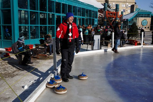 MIKE DEAL / WINNIPEG FREE PRESS
Winnipeg Mayor Brian Bowman during the first ever Mayor's Cup Crokicurl Tournaspiel at The Forks Friday afternoon. He played against the mayor's of Winkler, Martin Harder, and Steinbach, Chris Goertzen. Chris Goertzen won the Mayor's Cup after beating Mayor Bowman in a tiebreaker.
180209 - Friday, February 09, 2018.