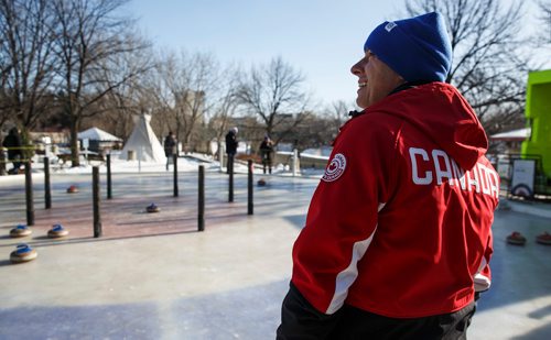MIKE DEAL / WINNIPEG FREE PRESS
Winnipeg Mayor Brian Bowman during the first ever Mayor's Cup Crokicurl Tournaspiel at The Forks Friday afternoon. He played against the mayor's of Winkler, Martin Harder, and Steinbach, Chris Goertzen. Chris Goertzen won the Mayor's Cup after beating Mayor Bowman in a tiebreaker.
180209 - Friday, February 09, 2018.