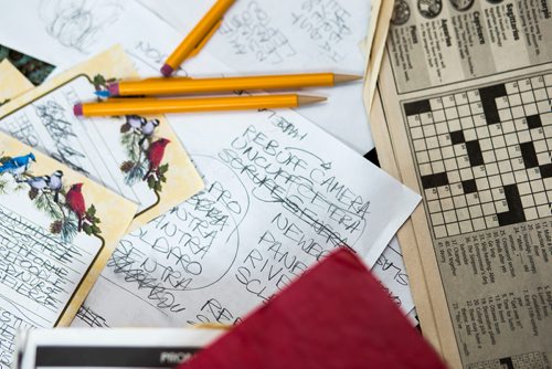MIKAELA MACKENZIE / WINNIPEG FREE PRESS
Derek Bowman, crossword puzzle designer, in his home in Winnipeg, Manitoba on Wednesday, Feb. 7, 2018. Bowman's puzzles have appeared in publications like the New York Times and the Wall Street Journal.
180207 - Wednesday, February 07, 2018.