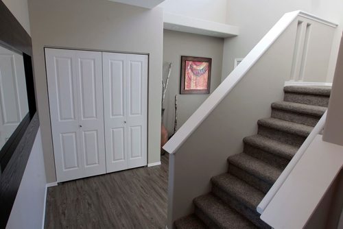BORIS MINKEVICH / WINNIPEG FREE PRESS
NEW HOMES - 139 Castlebury Meadows Drive. Nice lines in the front landing and stairs going up to the second floor. TODD LEWYS STORY  Feb. 12, 2018