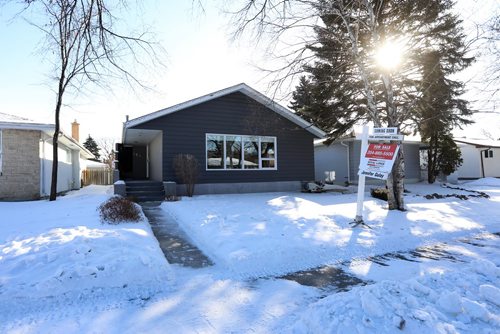 RUTH BONNEVILLE / WINNIPEG FREE 

Homes: Resale 
 - 764 Montrose Street in River Heights realtor Realtor - Jennifer Gulay, 

FEB 13, 2018