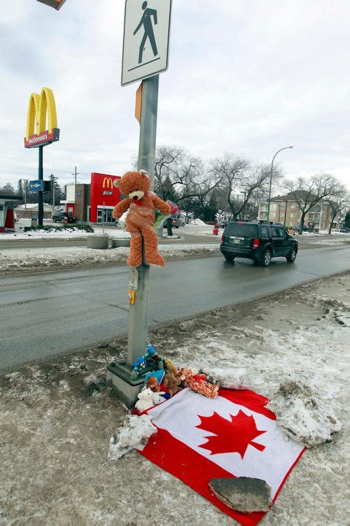 BORIS MINKEVICH / WINNIPEG FREE PRESS
Crosswalk on St. Annes Road between Varennes and Bank avenues where a boy was killed by a truck on Tuesday. Feb. 14, 2018