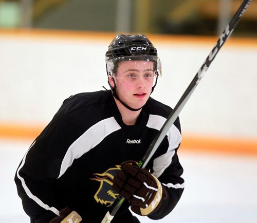 BORIS MINKEVICH / WINNIPEG FREE PRESS
U of M Mens Bisons hockey practice at Wayne Fleming Arena today. #2 Adam Henry. Mike Sawatzky story. Feb. 14, 2018