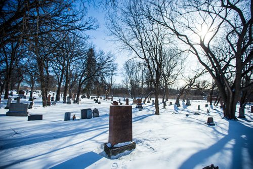 MIKAELA MACKENZIE / WINNIPEG FREE PRESS
The St. James Cemetery in Winnipeg, Manitoba on Thursday, Feb. 15, 2018. 
180215 - Thursday, February 15, 2018.