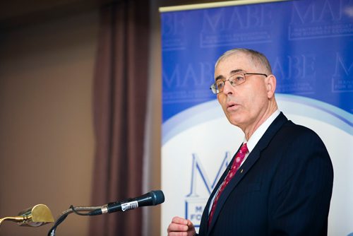 MIKAELA MACKENZIE / WINNIPEG FREE PRESS
Lawrence Schembri, deputy governor of the Bank of Canada, talks about Canadas approach to price stability at an event hosted by the Manitoba Association of Business Economists in Winnipeg, Manitoba on Thursday, Feb. 15, 2018. 
180215 - Thursday, February 15, 2018.