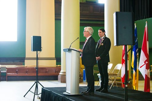 MIKAELA MACKENZIE / WINNIPEG FREE PRESS
Canadas Minister of Natural Resources, Jim Carr, announces funding for initiatives to reduce reliance on diesel fuel in rural and remote communities in Winnipeg, Manitoba on Friday, Feb. 16, 2018. 
180216 - Friday, February 16, 2018.