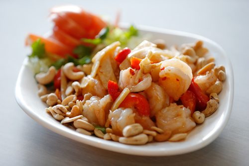 JOHN WOODS / WINNIPEG FREE PRESS
Kung Pan Shrimp at Savoury Asian Cuisine in Winnipeg Sunday, February 18, 2017.
