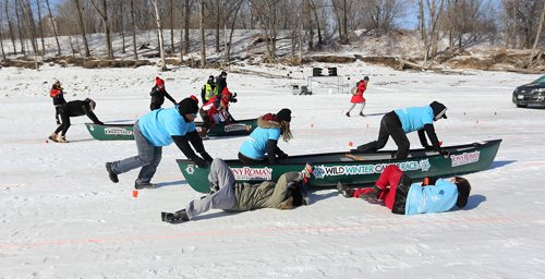 TREVOR HAGAN / WINNIPEG FREE PRESS
The Wild Winter Canoe Race on the Red River, Monday, February 19, 2018.