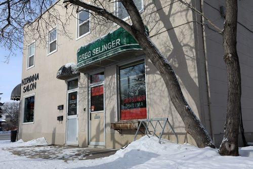 RUTH BONNEVILLE / WINNIPEG FREE 
PRESS 


Greg Selinger, former leader of the NDP party in Manitoba, announced his departure from  his position as MLA  Tuesday.  Photo of his St. Boniface office.  



FEB 20, 2018