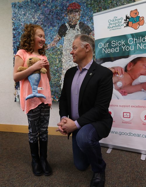 RUTH BONNEVILLE / WINNIPEG FREE 
PRESS 

Abigail Stewart, The Children's Hospital 2018 Champion child, is all smiles as she accepts cheque of $40,000 from Maurice Sabourin with Winnipeg Police Association on behalf of proceeds raised from their fundraising work for the Hospital Tuesday at the Childrens Hospital Research Institute of Manitoba.  


FEB 20, 2018