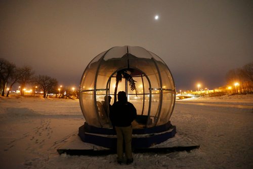 JOHN WOODS / WINNIPEG FREE PRESS
Greetings From Bubble Beach which is part of the Warming Hut exhibit on the Red and Assiniboine Rivers in Winnipeg Tuesday, February 20, 2018.