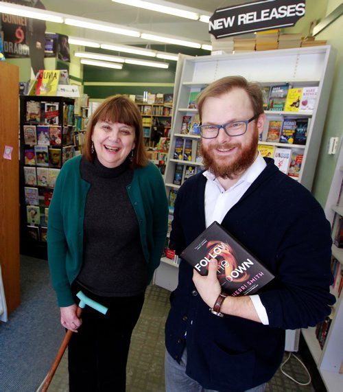 BORIS MINKEVICH / WINNIPEG FREE PRESS
Whodunit Mystery Book Store at 165 Lilac Street. From left, Wendy Bumsted with her son Michael Bumsted. For a Sunday This City column on Whodunit by Dave Sanderson. Feb. 22, 2018
