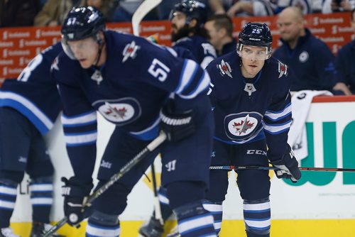 JOHN WOODS / WINNIPEG FREE PRESS
Winnipeg Jets' Paul Stastny (25), right, skates during warm up prior to first period NHL action against the Nashville Predators in Winnipeg on Tuesday, February 27, 2018.
