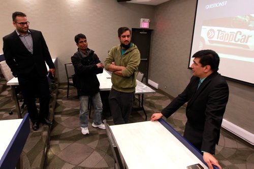 BORIS MINKEVICH / WINNIPEG FREE PRESS
Edmonton-based ridesharing company TappCar had a driver-training session at the Holiday Inn South in Winnipeg. Balraj Manhas, right, ran the session. RYAN THORPE STORY. March 1, 2018