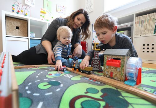 RUTH BONNEVILLE / WINNIPEG FREE PRESS

Biz 
Jessica Brason plays with her boys, Parker (21/2yrs) and Levi (1yrs), on a Thomas the Tank Engine train track Friday that she bought second-hand. For story on Canada's second-hand economy. A recent survey by Kijiji reveals it's worth $28.5 billion, used by more than 85 per cent of Canadians. Among them is 29-year-old Winnipeg mom Jessica Brason, who buys and sells second-hand to stay within a tight household budget. 

See Joel Schlesinger story.  

March 03,18
